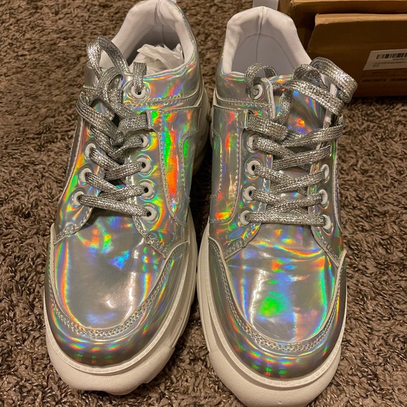 Platform sneakers, size 10 - Picture 2 of 4